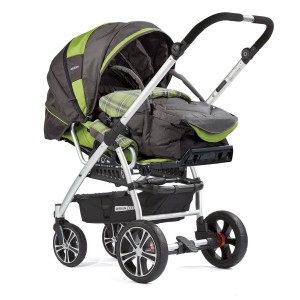 Kinderwagen mit Wechselachse